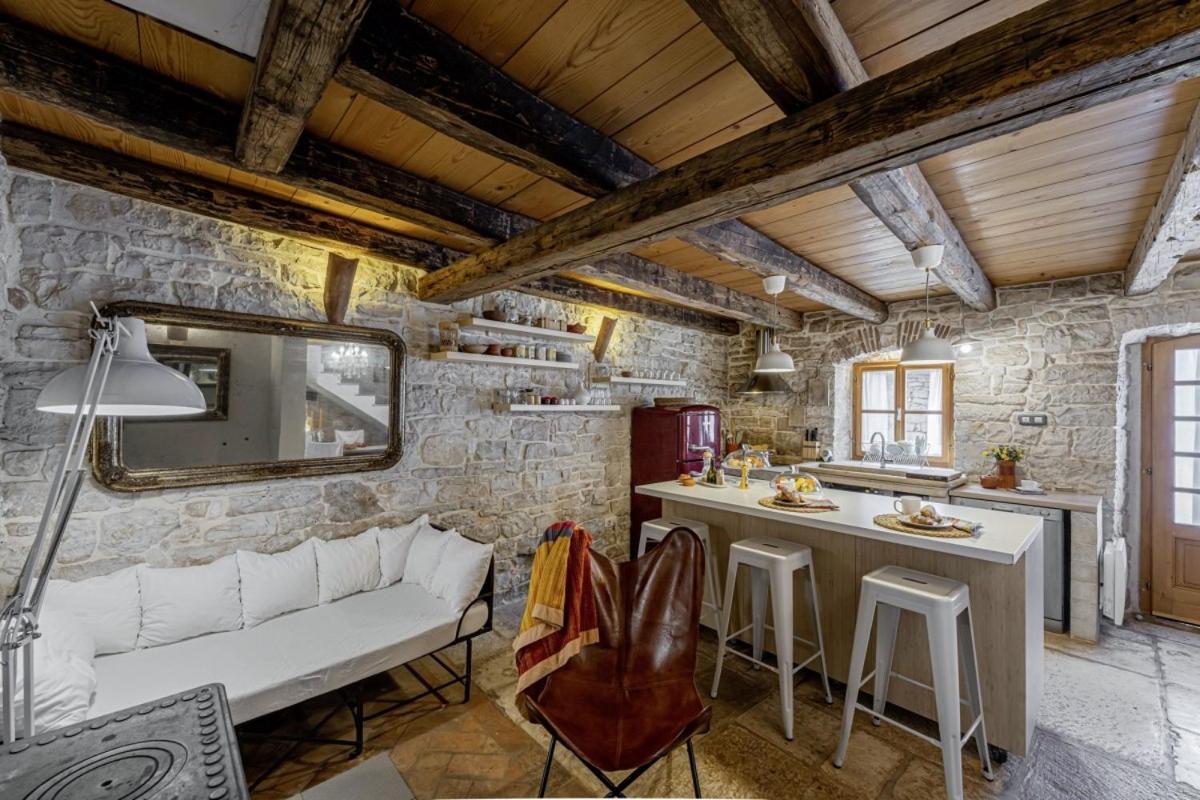 Una In Kranjcici - Haus Fuer 5-6 Personen Svetvinčenat المظهر الخارجي الصورة